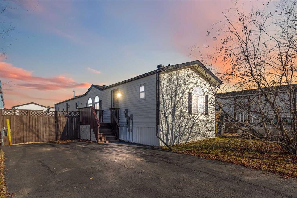 271 Cree Road , A2268564, Alberta,