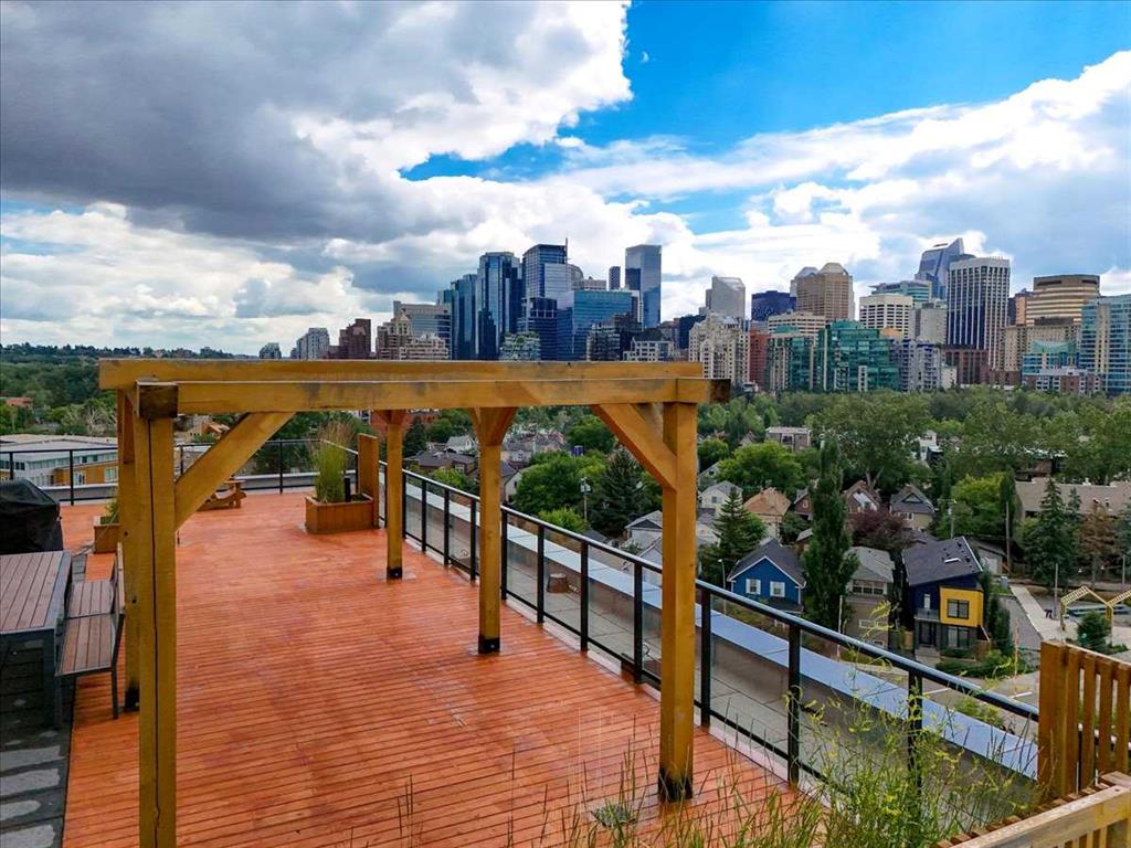 Third View of 310, 327 9A Street NW, Sunnyside, Calgary, Alberta, T2N1T7