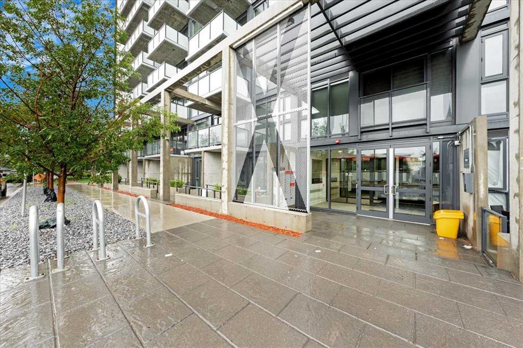 Fourth View of 310, 327 9A Street NW, Sunnyside, Calgary, Alberta, T2N1T7