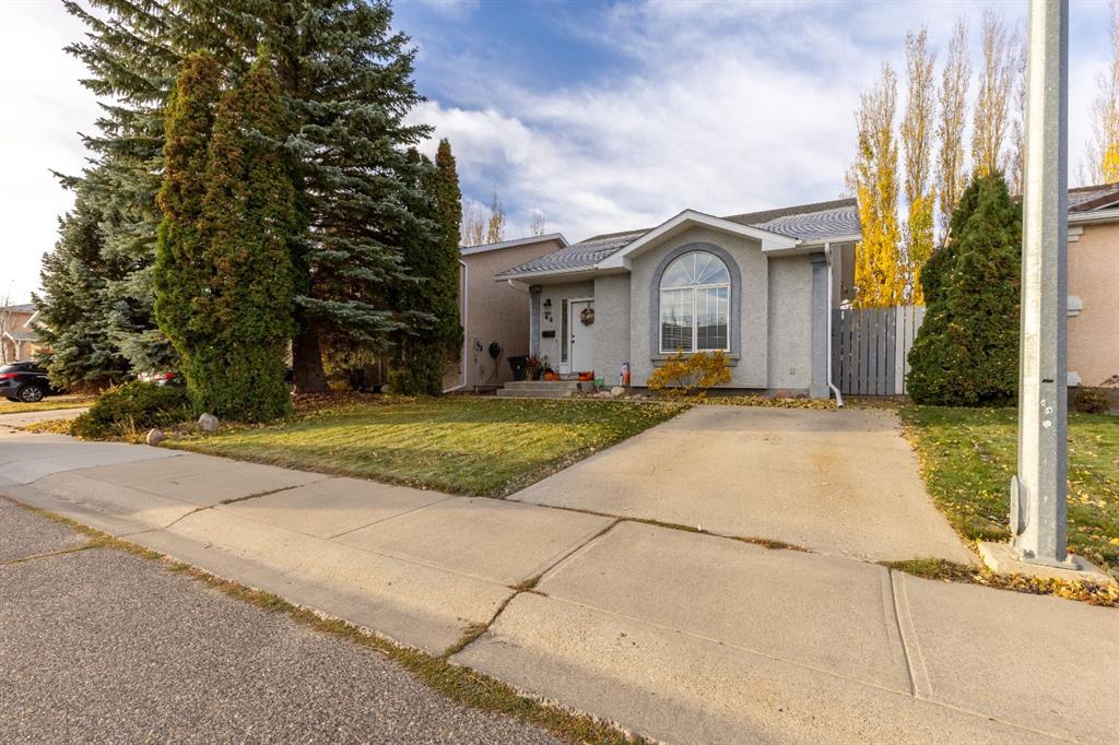 Third View of 66 Assiniboia Way W, Indian Battle Heights, Lethbridge, Alberta, T1K 7L7