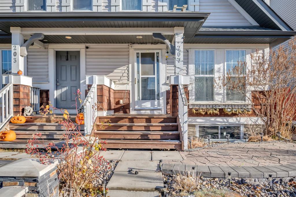 Fifth View of 207 Elgin Meadows SE, McKenzie Towne, Calgary, Alberta, T2Z 0M3