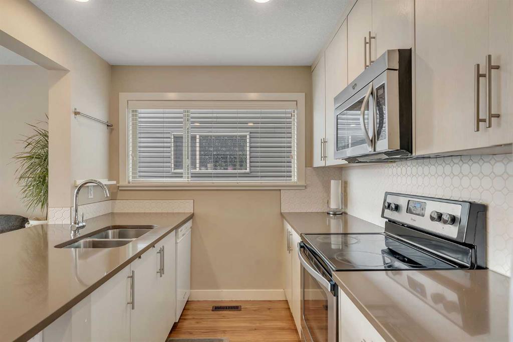 Fifth View of 201, 50 Belgian Lane , Heartland, Cochrane, Alberta, T4C 0Y5