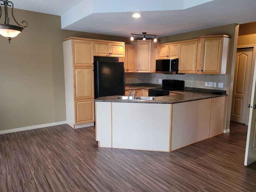 Fourth View of 352 Washington Way , River Flats, Medicine Hat, Alberta, T1A 8V2