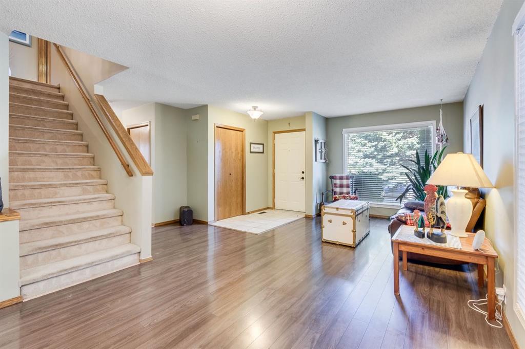 Fifth View of 212 Mckerrell Way SE, McKenzie Lake, Calgary, Alberta, T2Z1N8