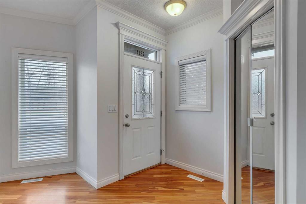 Third View of 2834 Parkdale Boulevard NW, West Hillhurst, Calgary, Alberta, T2N 3S8