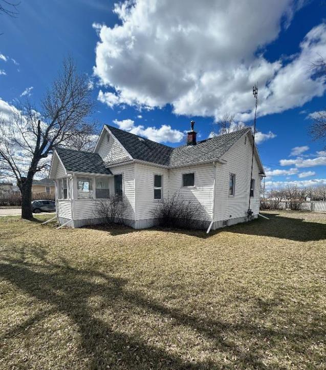 204 Grand Avenue , A2268963, Alberta,