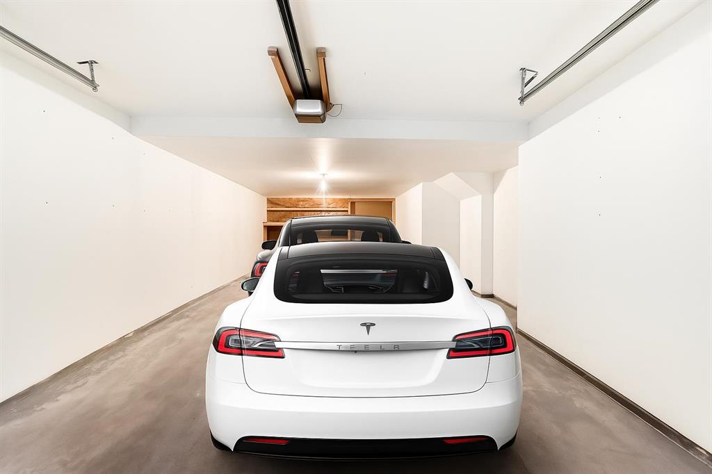 Third View of 677 Regal Park NE, Renfrew, Calgary, Alberta, T2E 0S6