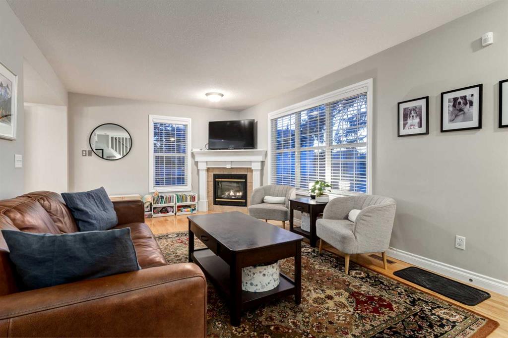 Fifth View of 32 Somme Manor SW, Garrison Woods, Calgary, Alberta, T2T 6J4