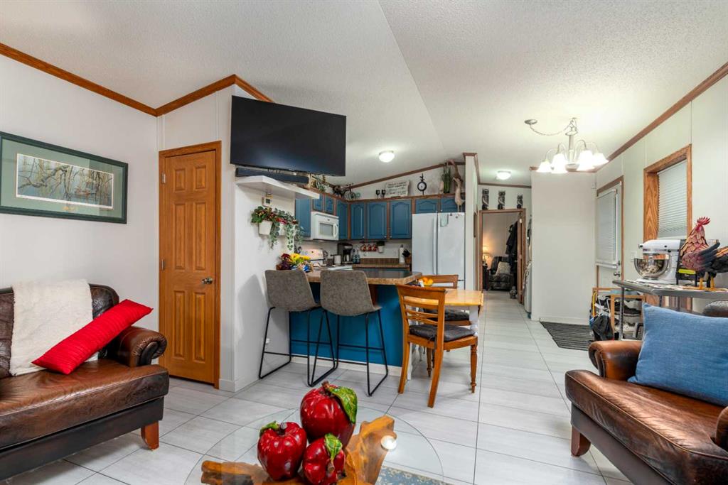 Fifth View of 207 2 Street E, NONE, Lashburn, Saskatchewan, S0M 1H0