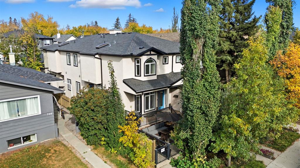 Third View of 1, 732 56 Avenue SW, Windsor Park, Calgary, Alberta, T2V 0H1