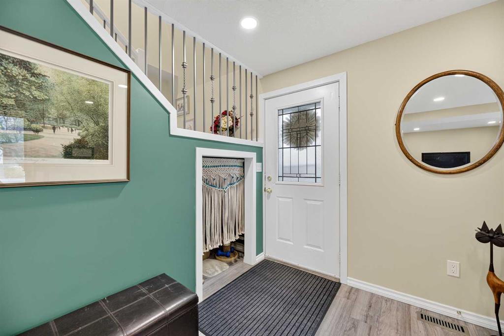 Third View of 29 Westheights Drive , NONE, Didsbury, Alberta, T0M0W0