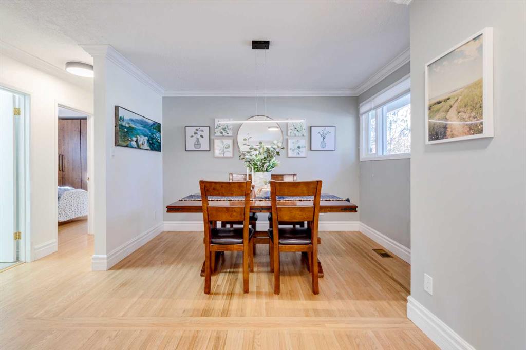 Fifth View of 3235 Bearspaw Drive NW, Brentwood, Calgary, Alberta, T2L 1T1