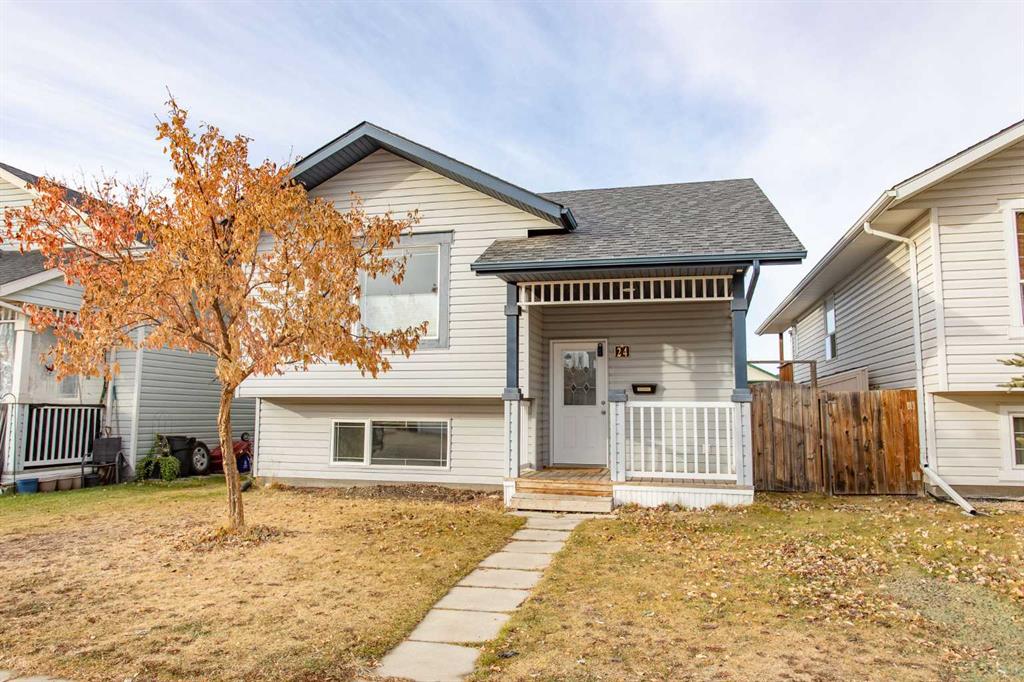24 Lanterman Close , A2269242, Alberta,