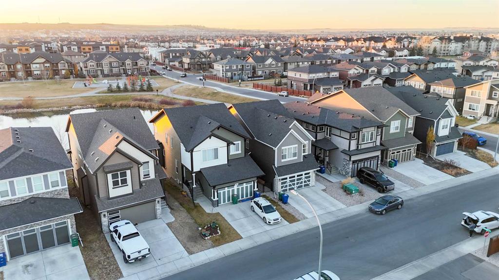 Fourth View of 15 Midgrove Drive SW, Midtown, Airdrie, Alberta, T4B 5H1