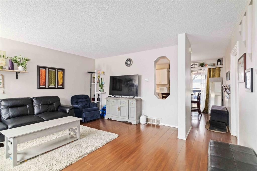 Fourth View of 153 Hardin Street , Downtown, Fort McMurray, Alberta, T9H 2G1