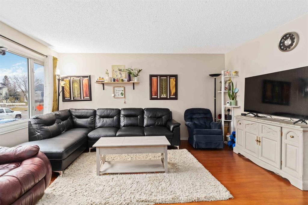 Fifth View of 153 Hardin Street , Downtown, Fort McMurray, Alberta, T9H 2G1