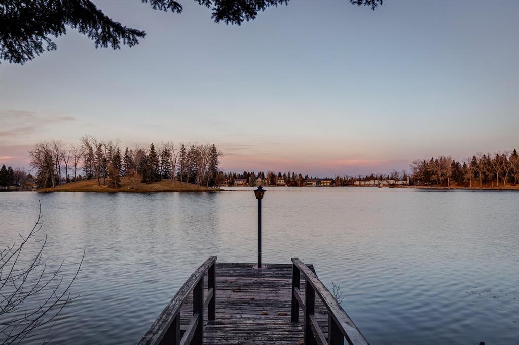 Third View of 540 Lake Moraine Green SE, Lake Bonavista, Calgary, Alberta, T2J 3A3