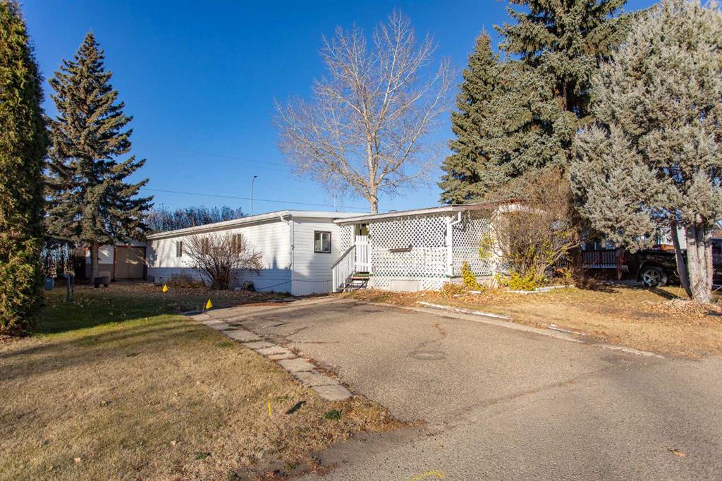 Second View of 7 Parkland Acres , Parkland Trailer Park, Lacombe, Alberta, T4L 1T2