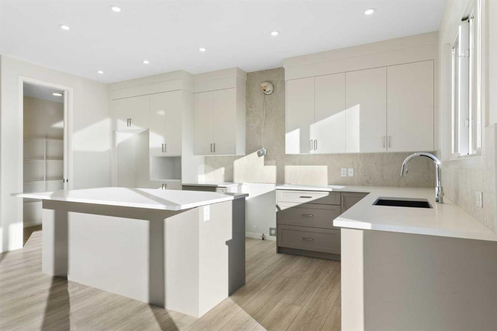 218 West Grove Lane SW, A2269417, Alberta,