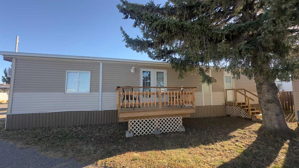 Fifth View of 59, 5301 2 Street , NONE, Coalhurst, Alberta, T0L0V0