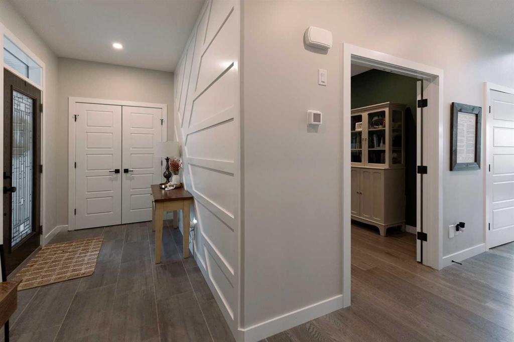 Third View of 1704 Sixmile View S, Southgate, Lethbridge, Alberta, T1K 8G3