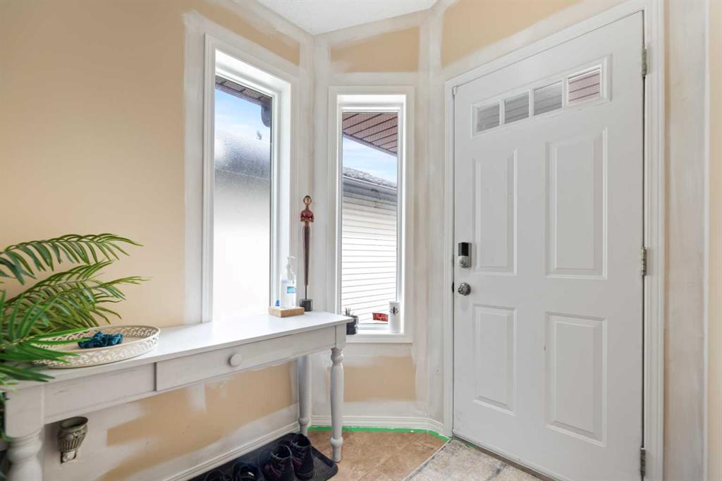 Fourth View of 132 Mt Apex Green SE, McKenzie Lake, Calgary, Alberta, T2Z 2V5