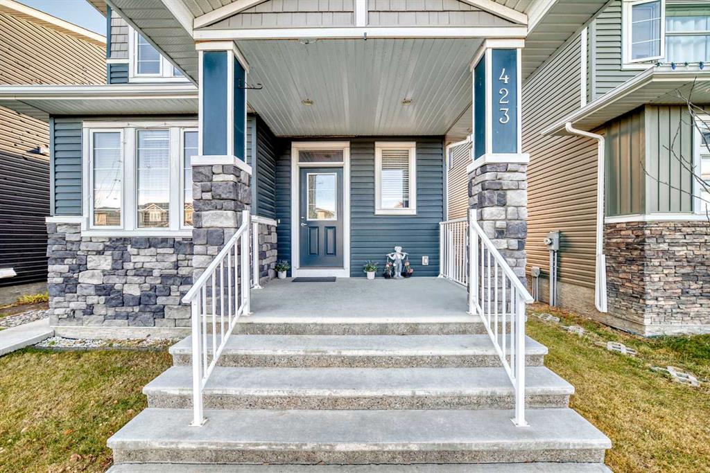 Fourth View of 423 Redstone Drive NE, Redstone, Calgary, Alberta, T3N0R1