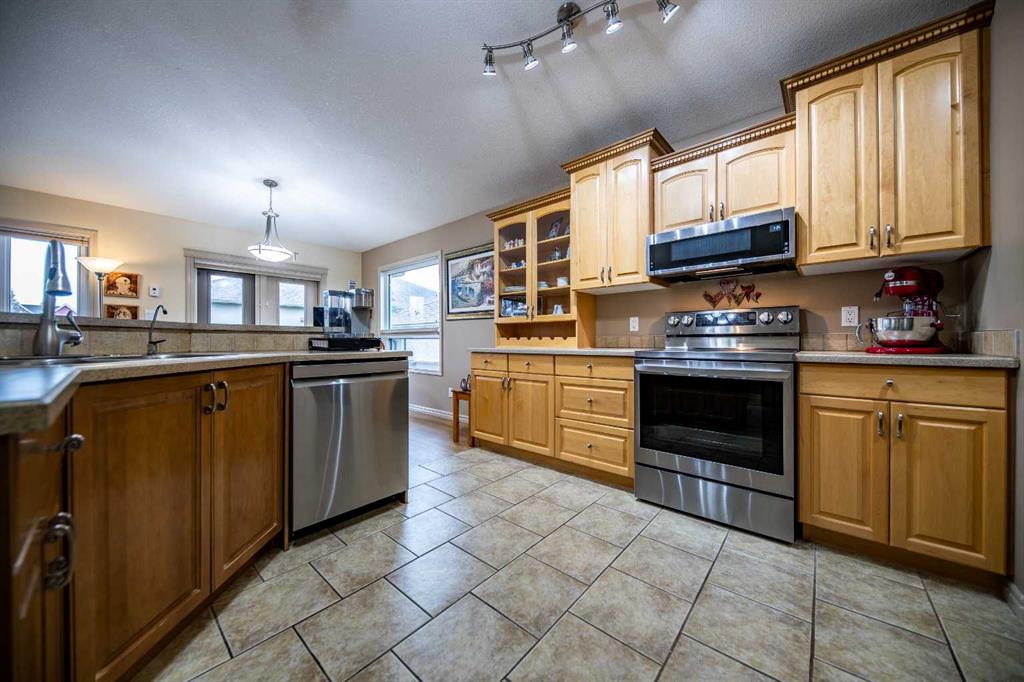 Third View of #23, 8910 122 Avenue , Crystal Lake Estates, Grande Prairie, Alberta, T8X 1P8