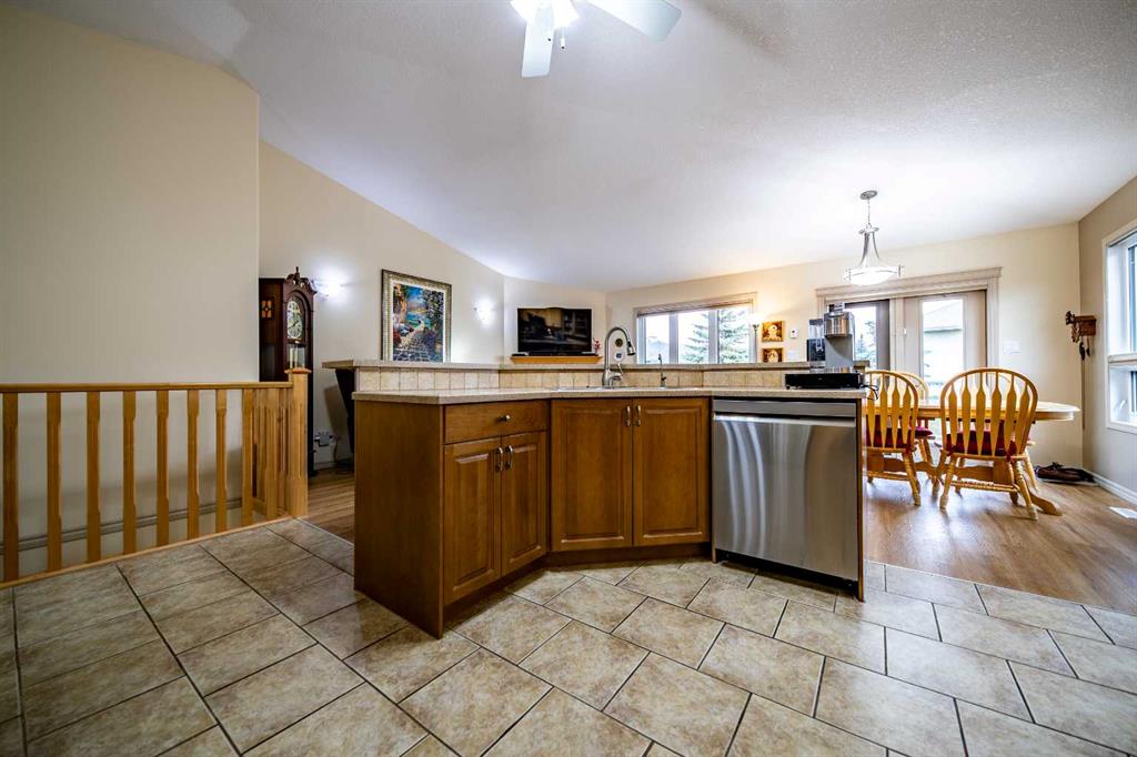 Fifth View of #23, 8910 122 Avenue , Crystal Lake Estates, Grande Prairie, Alberta, T8X 1P8