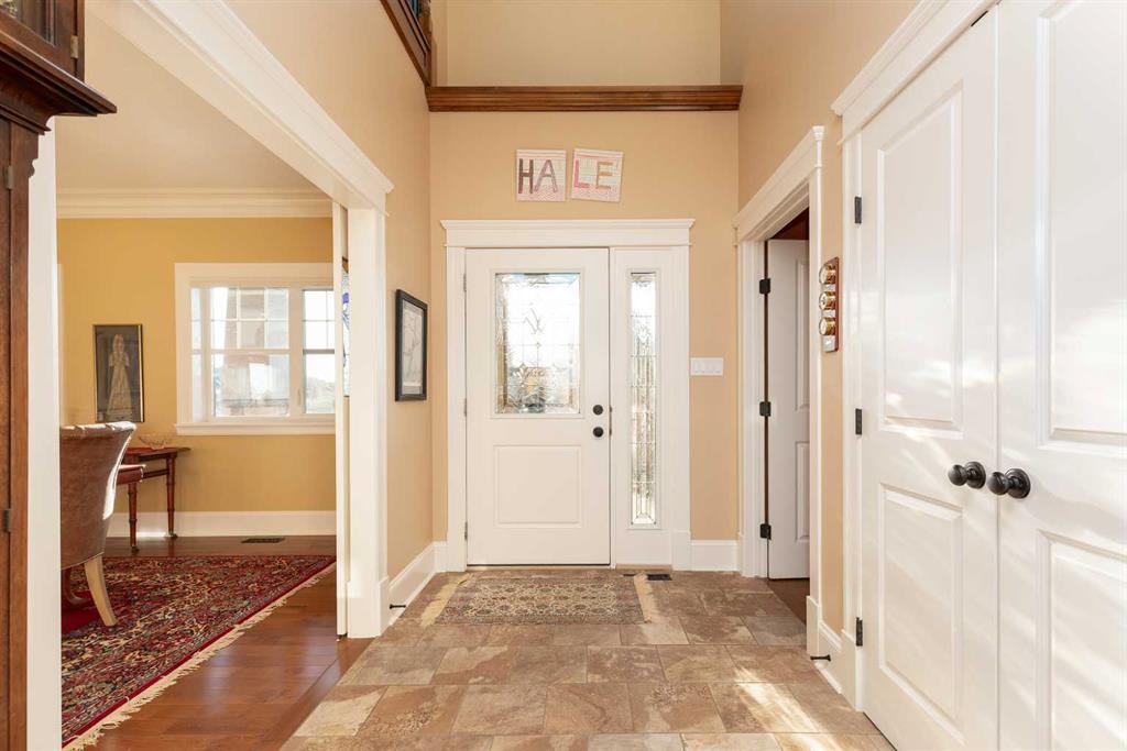 Third View of 124 Canyoncrest Point W, The Canyons, Lethbridge, Alberta, T1K 5C6