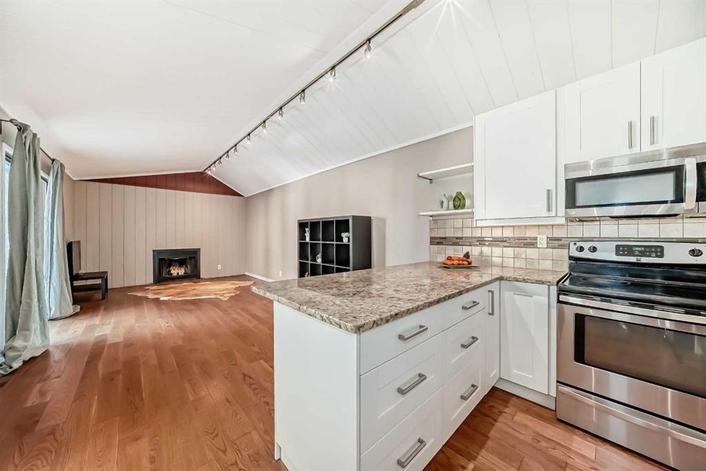 Fourth View of 2301, 3500 Varsity Drive NW, Varsity, Calgary, Alberta, T2L1Y3