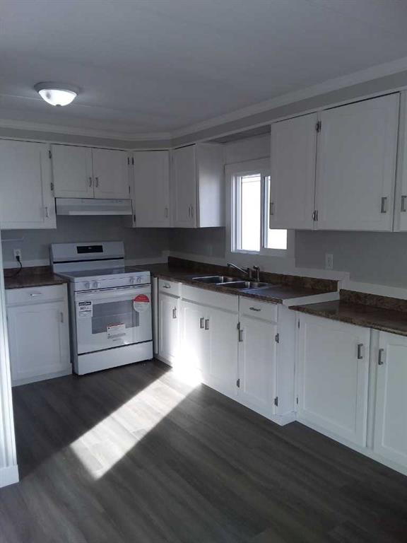 Fifth View of 421 Kannell Drive NE, North Central High River, High River, Alberta, T1V 1J5