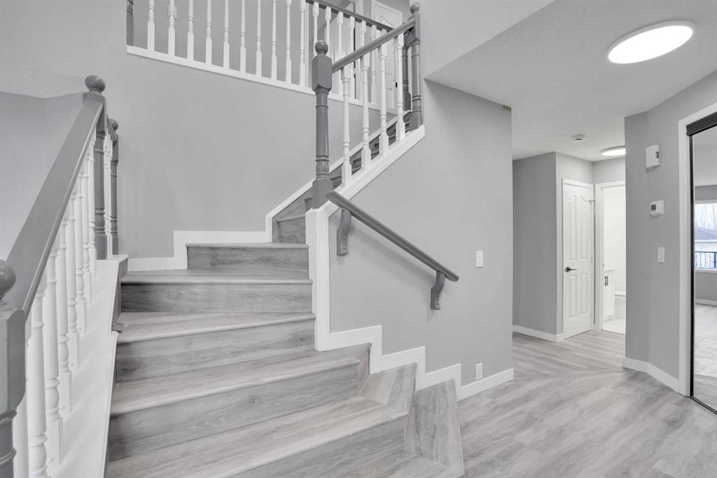 Fifth View of 195 Mt Reliant Place SE, McKenzie Lake, Calgary, Alberta, T2Z 2G2