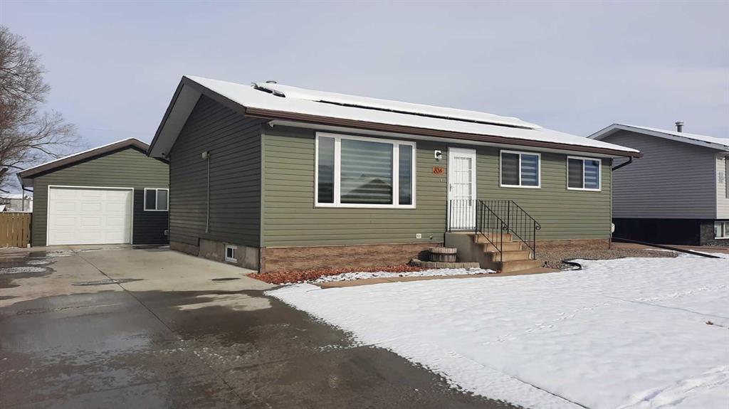 816 Bankview Drive , A2269795, Alberta,