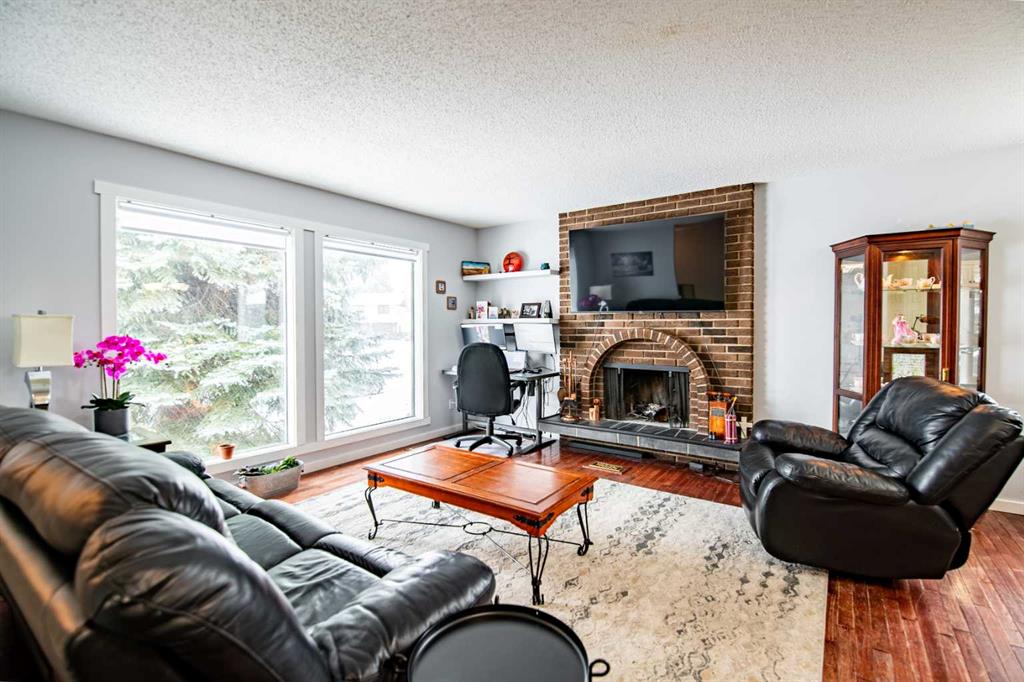 Fifth View of 16 Best Crescent , Bower, Red Deer, Alberta, T4R 1H6