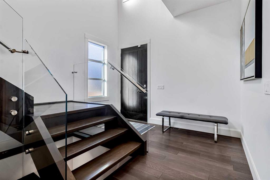 Fourth View of 405 29 Avenue NE, Winston Heights/Mountview, Calgary, Alberta, T2E 2C5