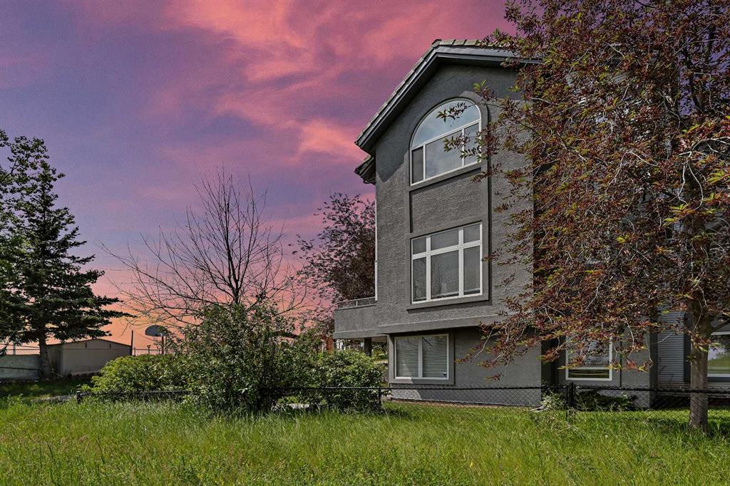 Third View of 1, 5616 14 Avenue SW, Christie Park, Calgary, Alberta, T3H 3P9