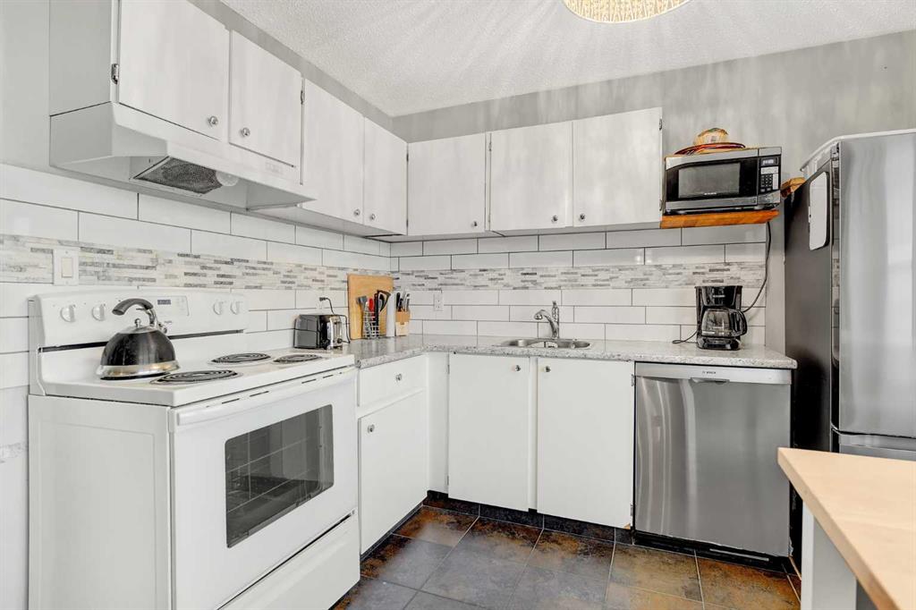 1209, 7201 Poplar Drive , A2269915, Alberta,