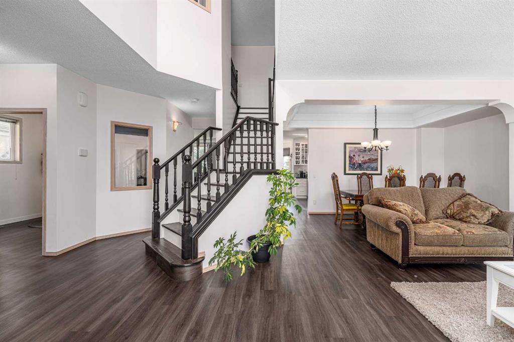 Third View of 648 Scimitar Bay NW, Scenic Acres, Calgary, Alberta, T3L 2B2