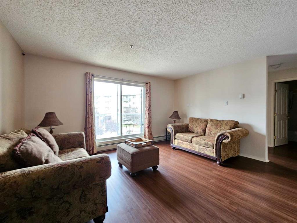 Fourth View of 320, 100 Richard Street , Downtown, Fort McMurray, Alberta, T9H 5H5
