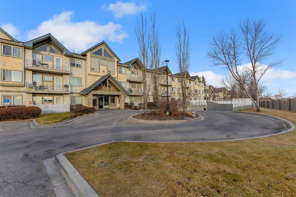 Third View of 313, 7 Harvest Gold Manor NE, Harvest Hills, Calgary, Alberta, T3K 4Y3