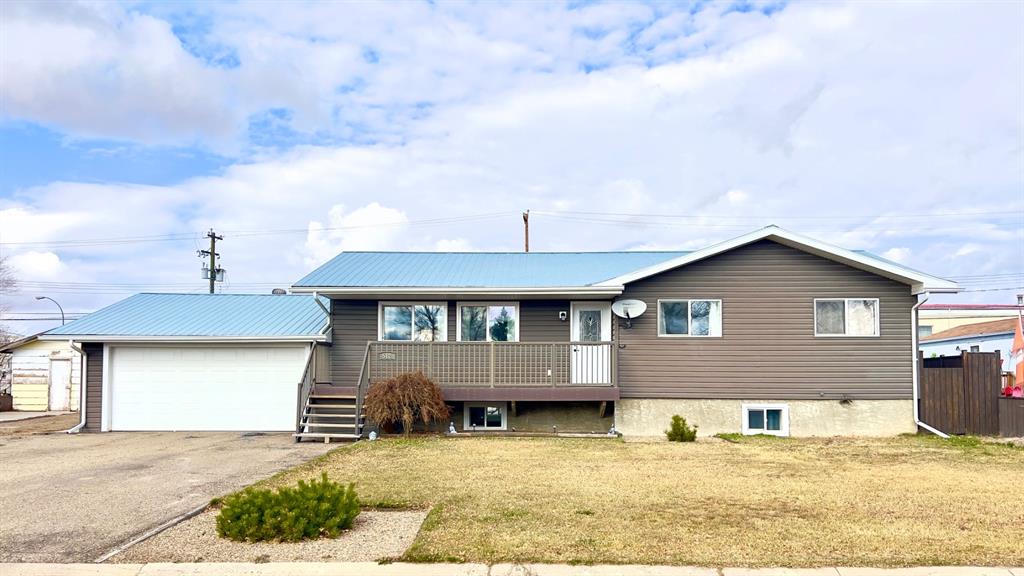512 1st Avenue W, A2269995, Alberta,