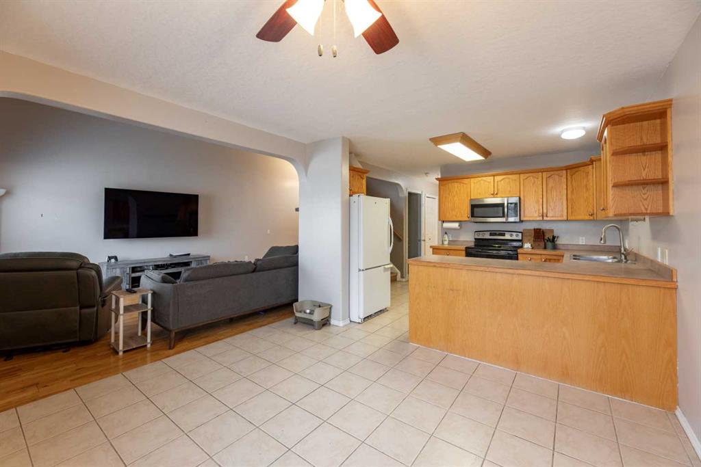 Fourth View of 237 Baker Street , Hardisty, Hinton, Alberta, T7V2C4