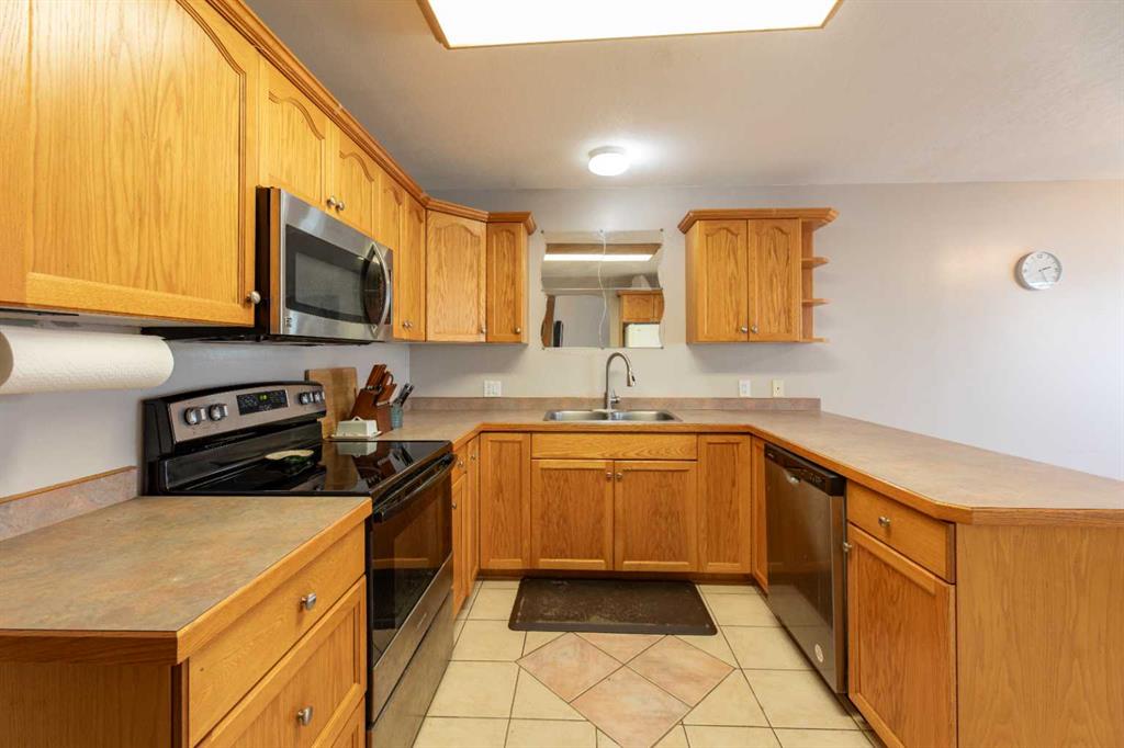 Fifth View of 237 Baker Street , Hardisty, Hinton, Alberta, T7V2C4