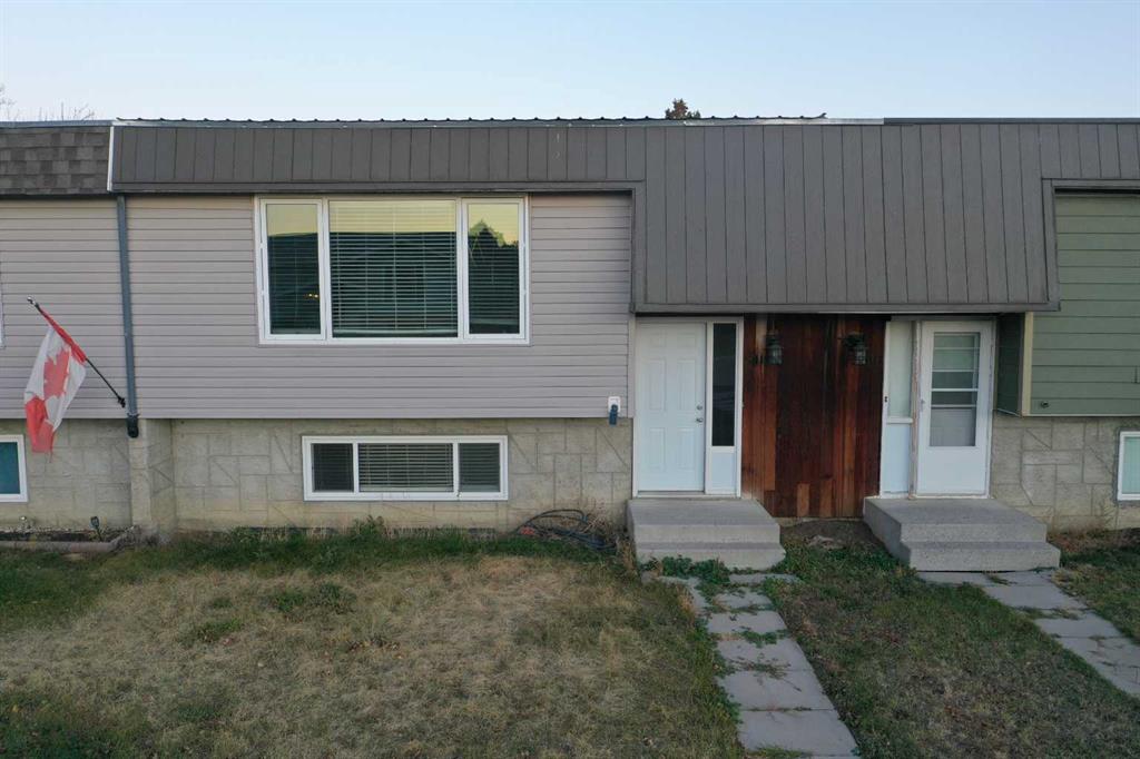 Second View of 5813 47 Street , NONE, Taber, Alberta, T1G 1E2