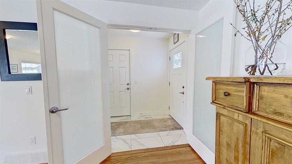 Fifth View of 2932 Lathom Crescent SW, Lakeview, Calgary, Alberta, T5E5W7