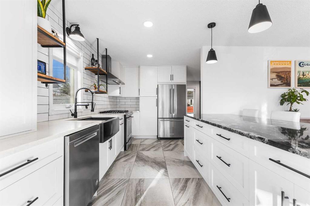 Fifth View of 1108 Lake Sundance Crescent SE, Lake Bonavista, Calgary, Alberta, T2J 2S8