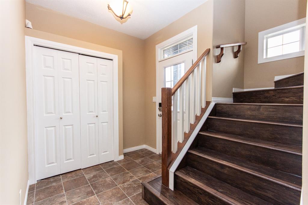 Fourth View of 152 Oswald Close , Oriole Park West, Red Deer, Alberta, T4P 0C1