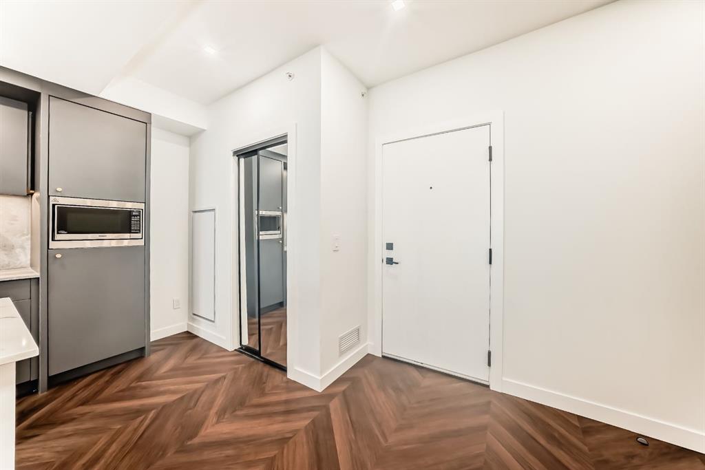 Fifth View of 410, 8505 Broadcast Avenue SW, West Springs, Calgary, Alberta, T3H6B6