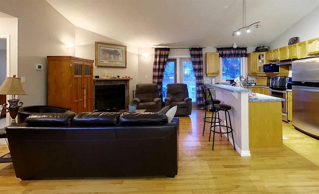 Third View of 6102 11 Avenue , Edson, Edson, Alberta, T7E 1Y1